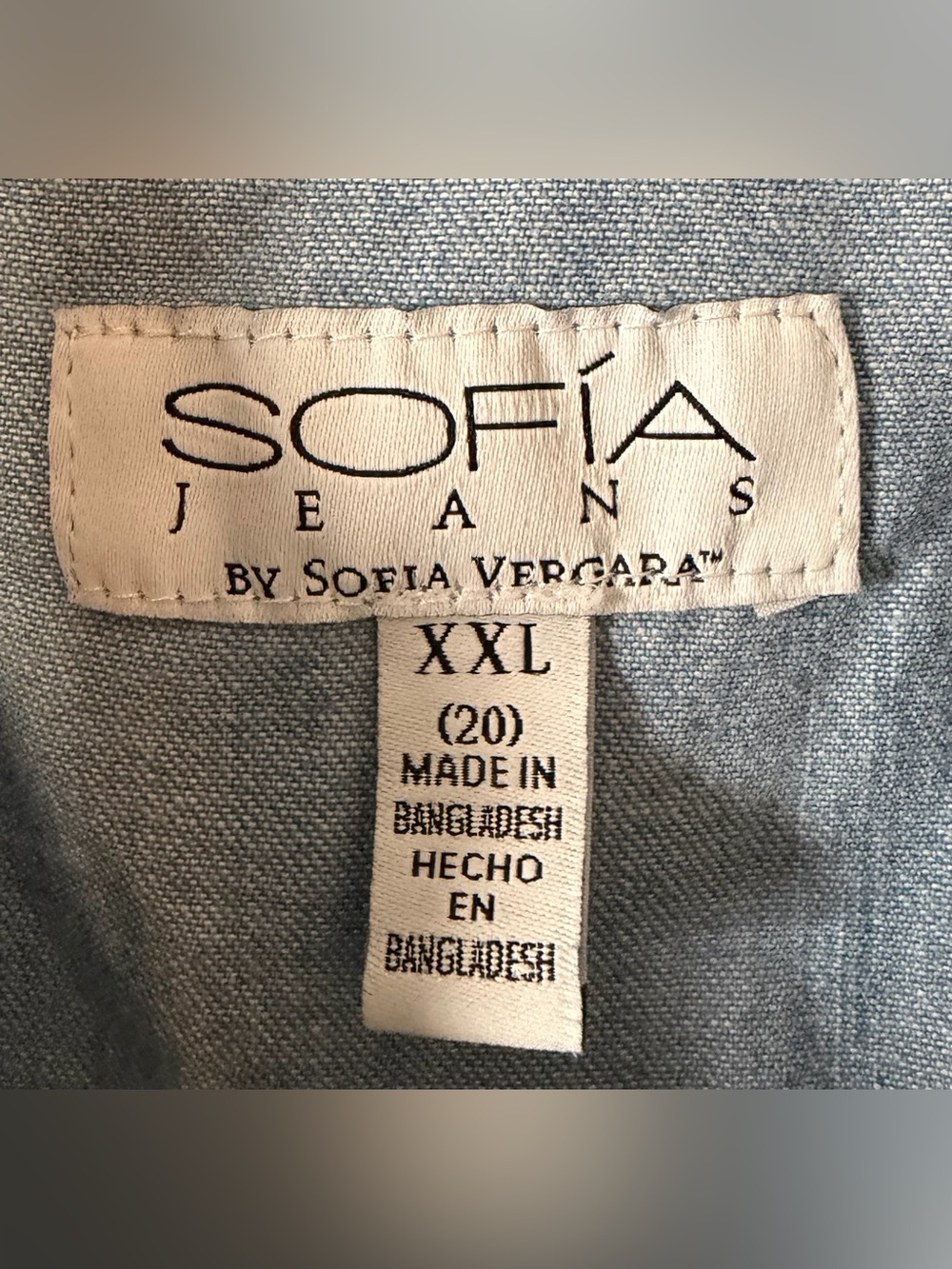 Sofía Jeans by Sophia Vergara
Light Wash Denim Button-Up Shirt / Denim dress - Picture 4 of 4